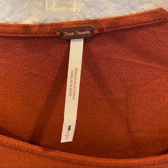 FREE PEOPLE  Asymmetric button Tunic - Picture 6 of 11